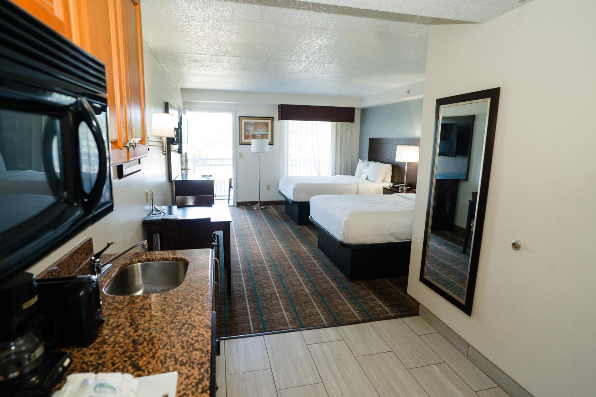 Mainstay Suites Knoxville North I-75 Екстериор снимка