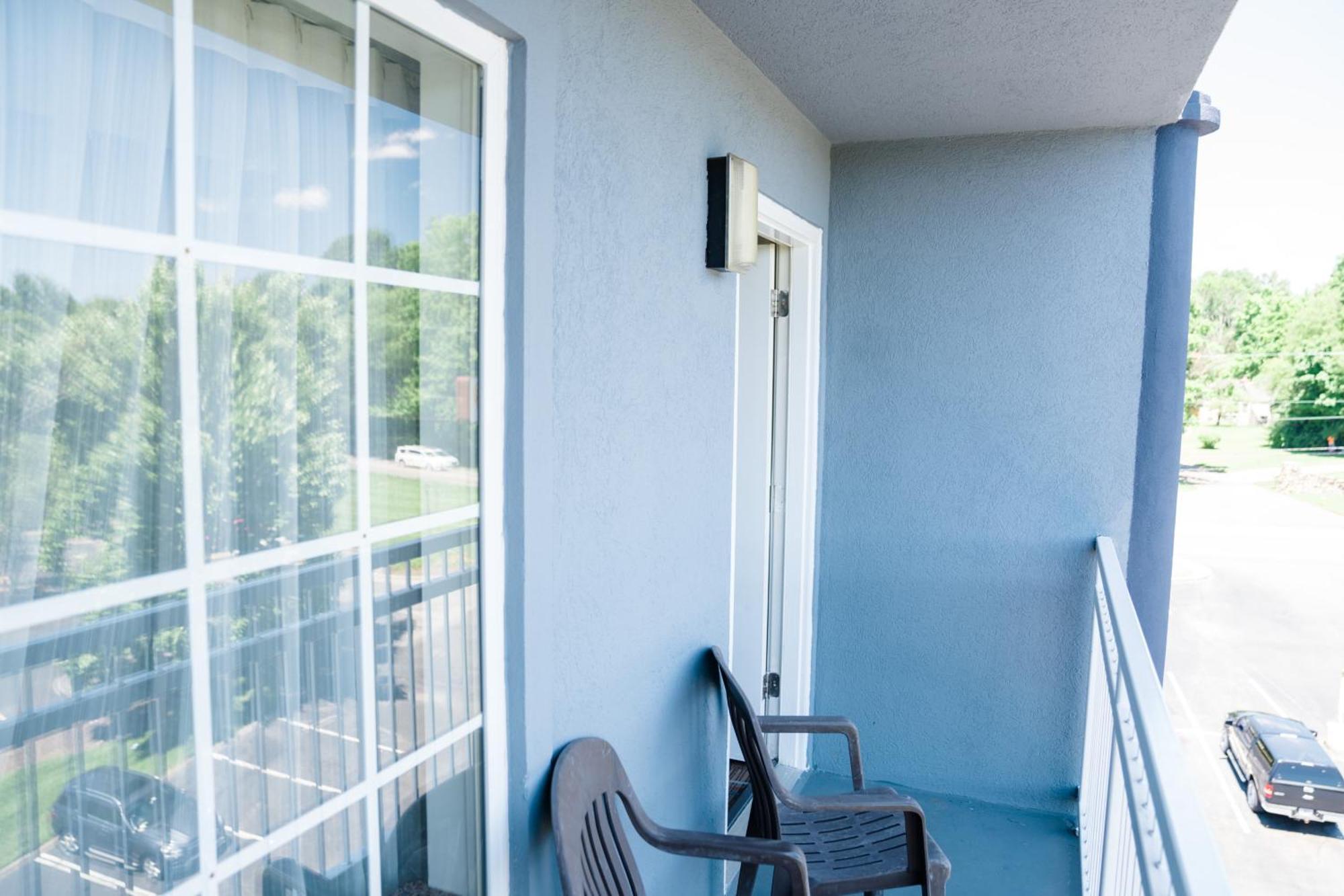Mainstay Suites Knoxville North I-75 Екстериор снимка