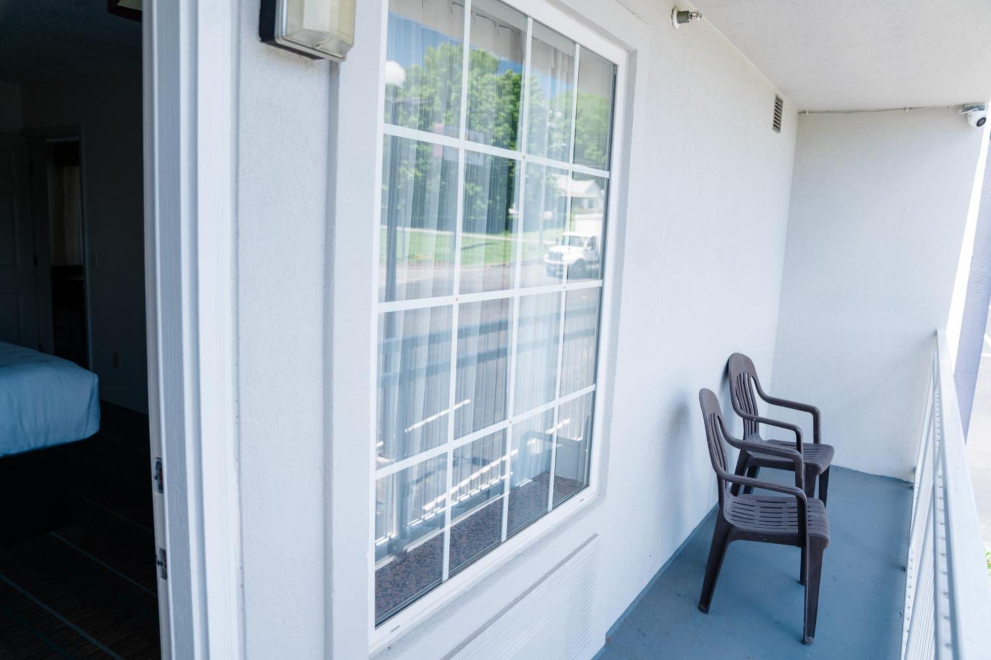 Mainstay Suites Knoxville North I-75 Екстериор снимка