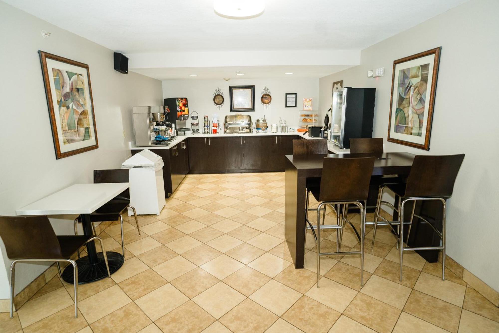 Mainstay Suites Knoxville North I-75 Екстериор снимка