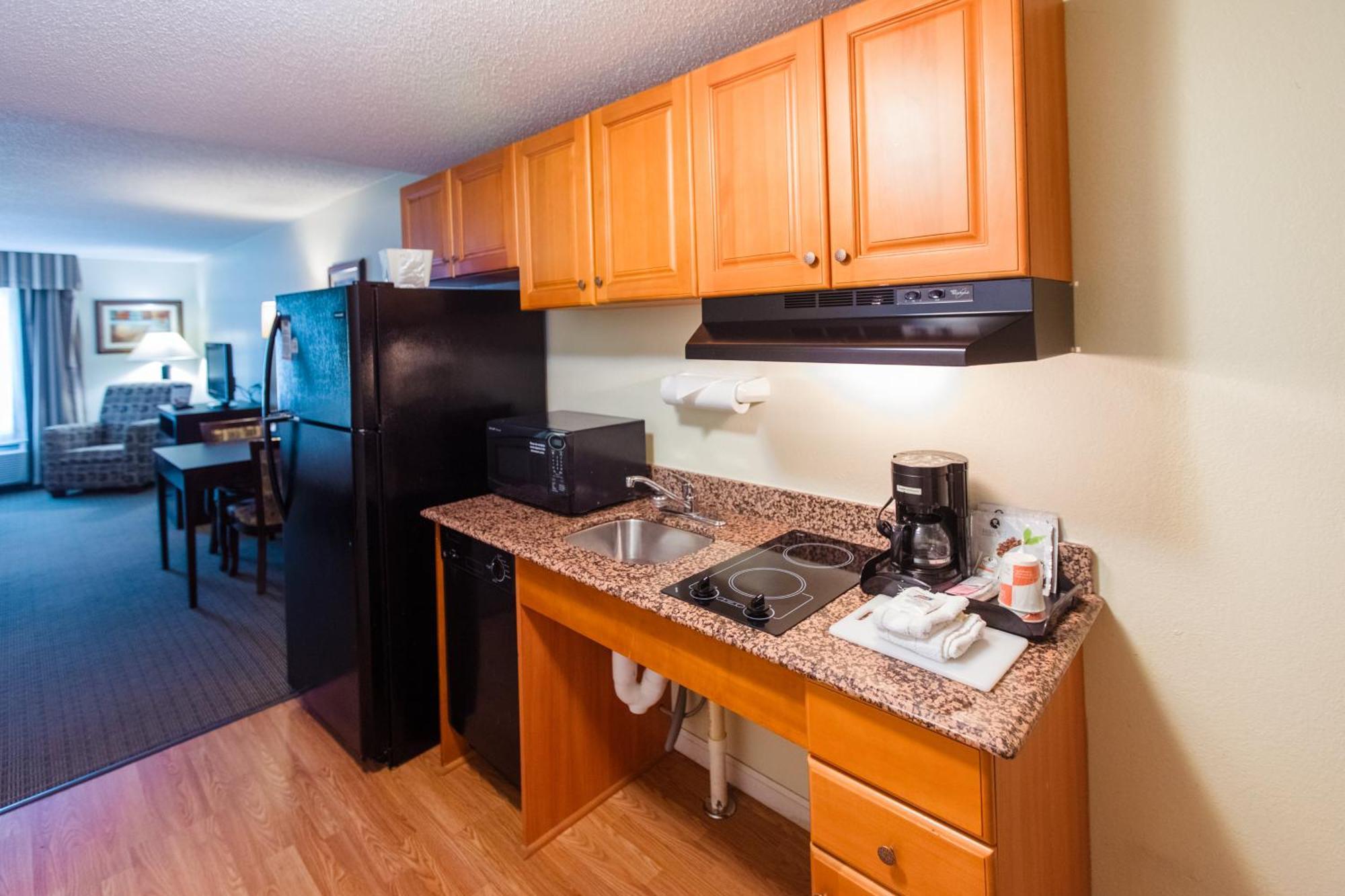 Mainstay Suites Knoxville North I-75 Екстериор снимка