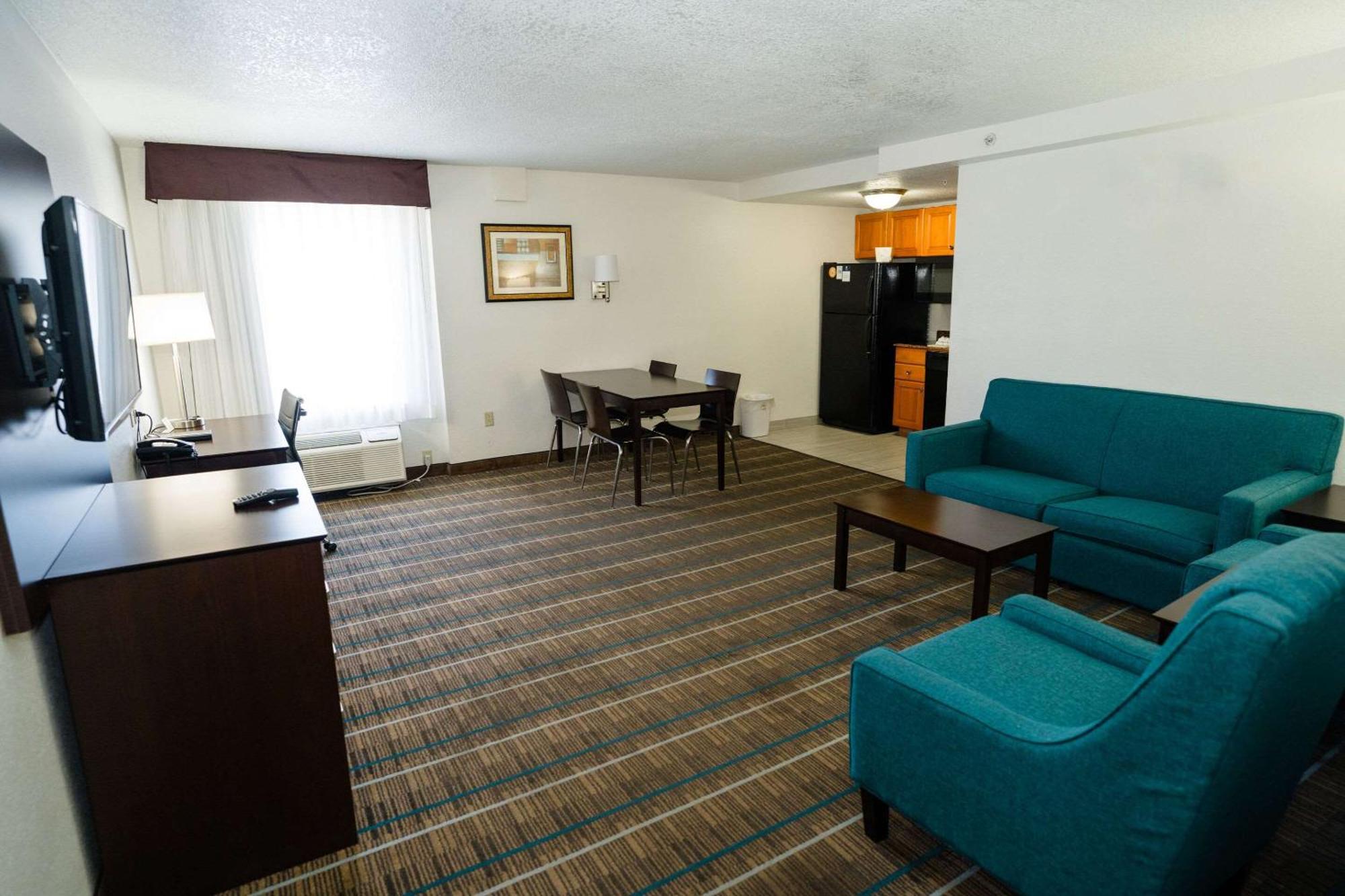 Mainstay Suites Knoxville North I-75 Екстериор снимка