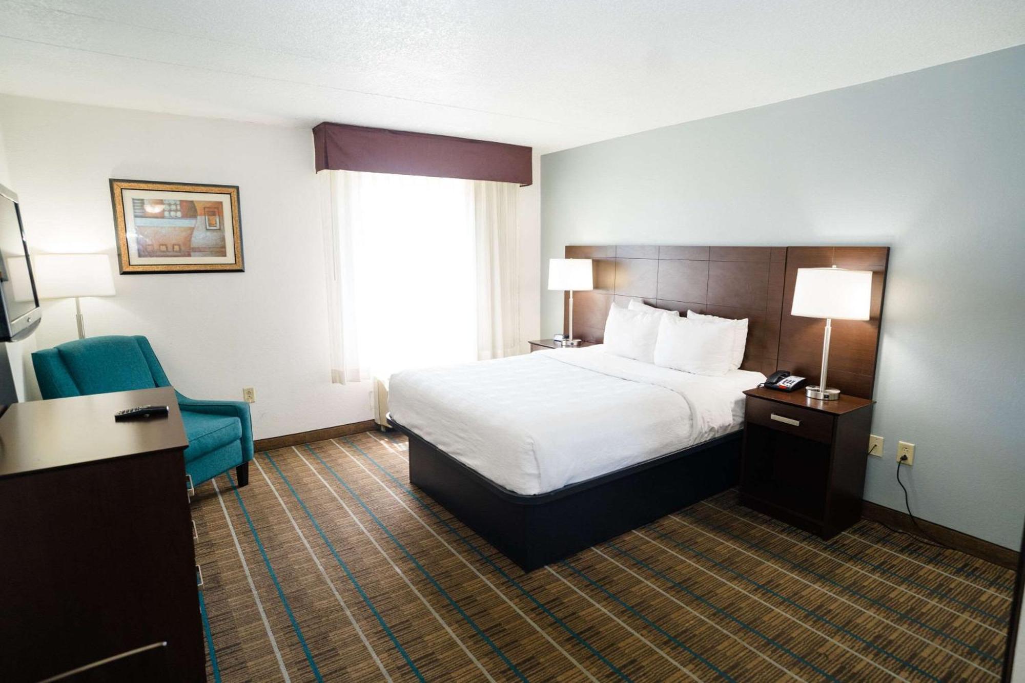 Mainstay Suites Knoxville North I-75 Екстериор снимка